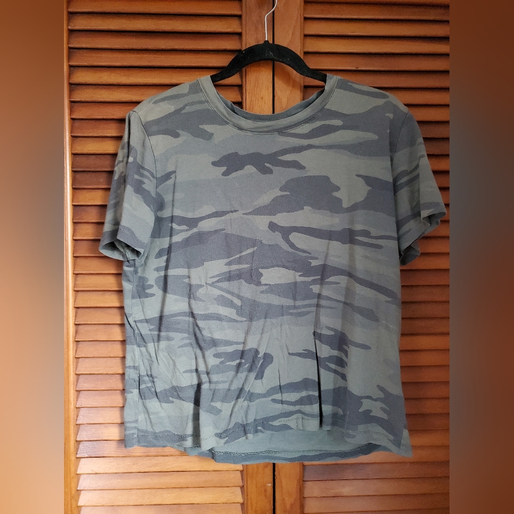 Comfy square tee